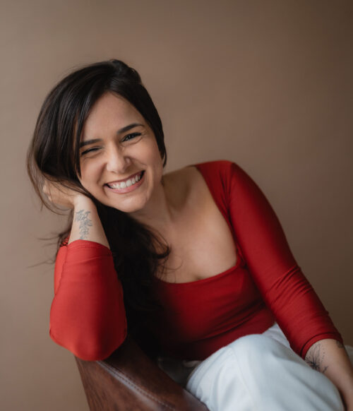 Sou<br />[Renata Tavares,]<br />a mina que<br />Dissemina :)